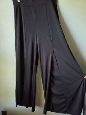 NWT FOREVER 21 + BLACK FLOWY SLIT WIDE LEG PANTS SIZE 0X